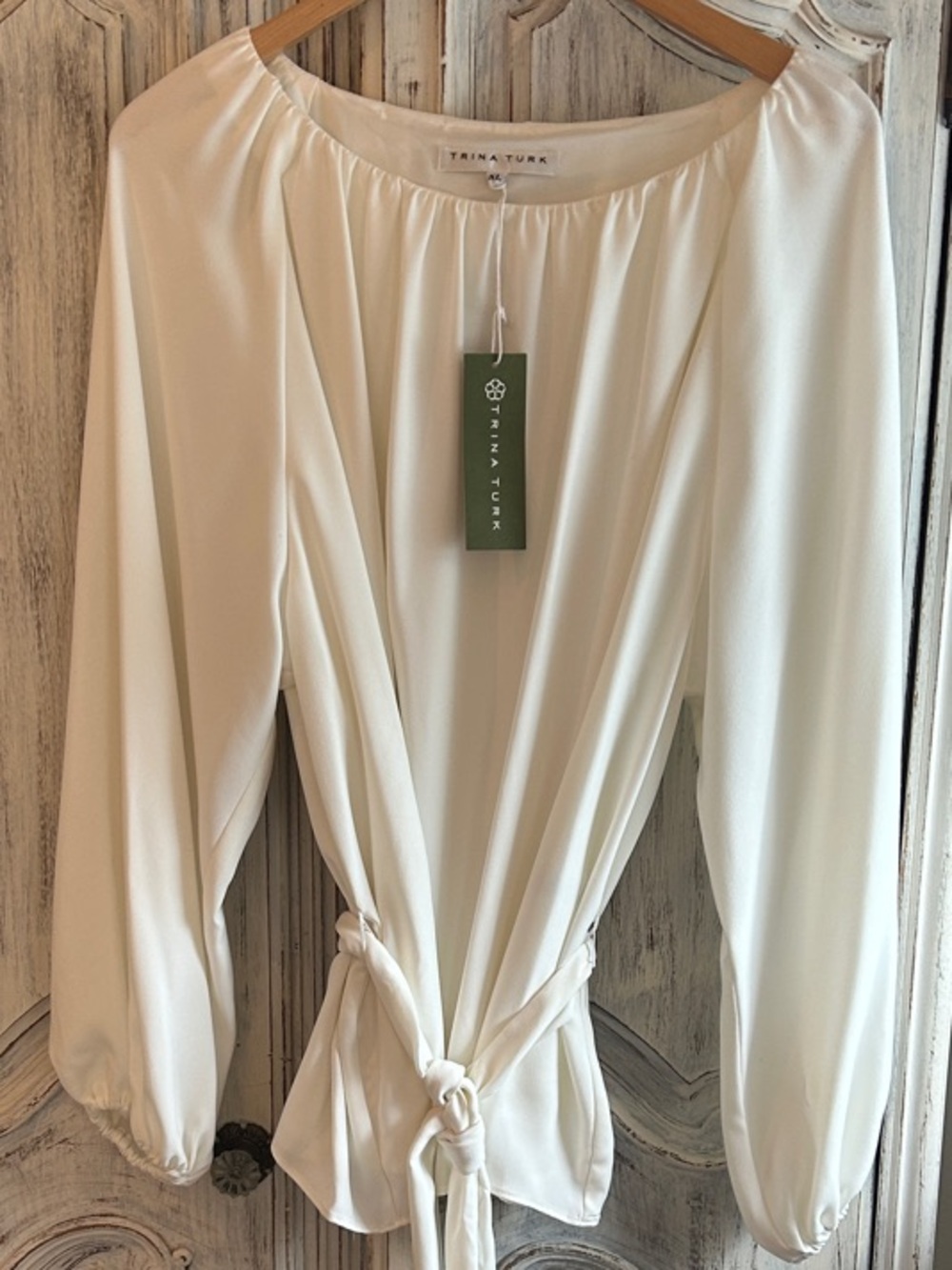 Trina Turk Los Angeles Women's Cream Tie-Waist Long Sleeve top